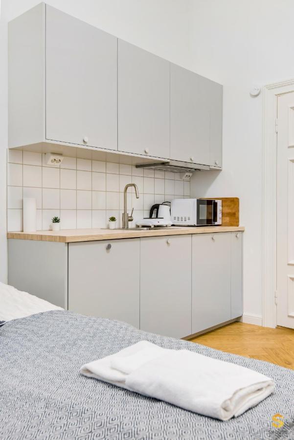 Pieni Roobertinkatu Big 13 Apartamento Helsínquia Exterior foto